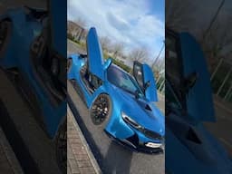 i8 🦋