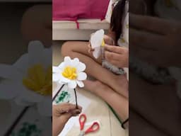 Making Cute DIY Flowers With My Little Sister!🌸🦋 #minivlog #shorts #diy #diycrafts #sisters