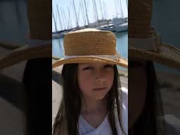 #CrochetHat #BoaterHat #SummerHat #HandmadeHat #CrochetFashion #CrochetStyle #RaffiaHat #Crochet