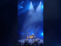 Tommy Emmanuel - "Sail On" from 'Live at The Sydney Opera House'