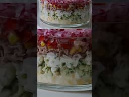 Sałatka warstwowa z tuńczykiem #food #sałatki z rybą #p #pewnidobregoprzepisu #salad