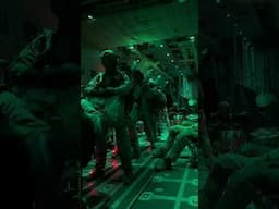 Chuteurs opérationnels du GIGN en saut de nuit avec gaine et matériel 🪂🇫🇷 #GIGN #Gendarmerie