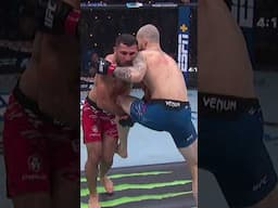 this is some NASTY ground and pound 🤢 #ufcdesmoines
