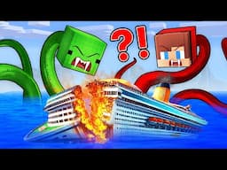 Mikey and JJ SNAKES Attacked The Ship in Minecraft (Maizen)
