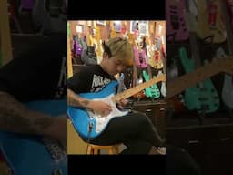 Jamming in Thailand 🇹🇭 with Meanion of Raincovts 🤘 @Meanion #guitarist #bangkok #metalguitar