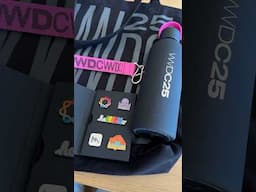 Apple goodie bag unboxing📱🍏👛