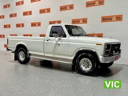 1986 Ford F250 Utility Automatic