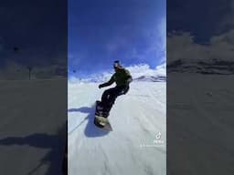 I’m loving spring conditions for skiing and snowboarding in the French alps! #insta360x4 #skiing