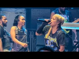 CHILLI HYPED T-BOZ  UP! HAD HER DANCING ALL NIGHT DURING CONCERT