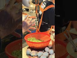 MUST TRY FAMOUS Pepper Bun at Rao He Night Market #taiwan #trending #viral #shorts #short #youtube