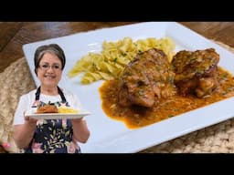 Smothered Chicken in Parmesan Gravy // Easy weeknight Meal ❤️