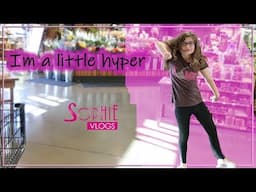 i started dancing in the middle of a store😳