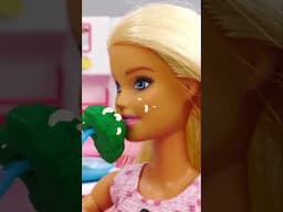 Quando Barbie sceglie i broccoli invece della carne! 🥦🍖😄 #barbievlog #giochi #bambole