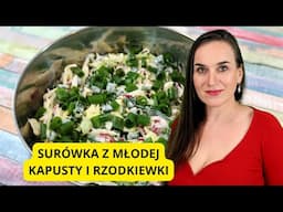 Jeśli masz młodą kapustę, rzodkiewki i szczypiorek ten przepis jest dla Ciebie! Ta surówka to hit!