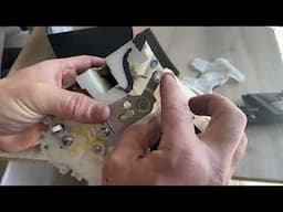 Honda CR-V Door Electronic Actuator Replacement and Teardown!