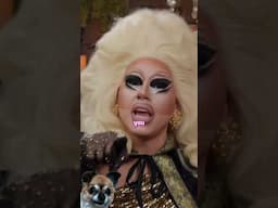 TRIXIE MATTEL VS OVERHEAD LIGHTING #trixiemattel #katyazamolodchikova #podcast #royalcourt #shorts