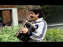 Corazón Contento - Celso Piña con Ronda Bogotá (Video Oficial)
