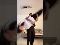 So strong! 😦 #upsidedown #upsidedownchallenge