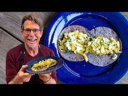 Let's make Tacos de Mole Verde