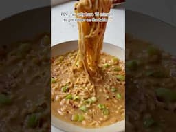 Peanut Butter + Ramen?!? Trust me. 🥜🍜 #veganrecipes #easyrecipe #ramen #easydinnerrecipes