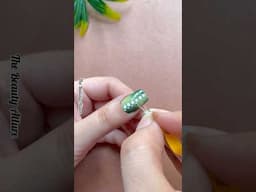 💅💚Easy dot nail art design #nailart2025 #shorts #shortvideo