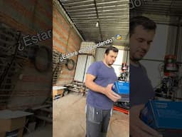 🔧Nos prestó su 1er taladro… y no esperaba lo que pasó después! 😳 #Herramientas #Construccion