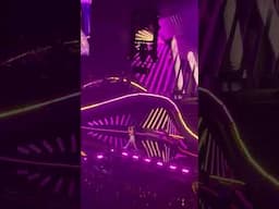 Dua Lipa - Physical (en directo)