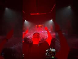Crowd reactions like this 🥹 ‘Move It’ is out now! #shorts #newmusic #latinoamerica #electronicmusic