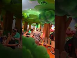 Queue inside Yoshi's Adventure #EpicUniverse #universalstudios #universalorlando #supermarioworld