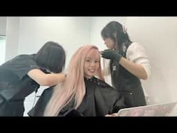 dying my hair pink at my korean salon! 💕💕
