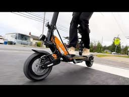 This $699 Electric Scooter has a SEAT! Ausom Leopard REVIEW