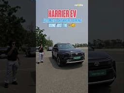 🅿️ Auto anywhere parking with the Tata Harrier EV! • #tataharrierev #harrierev #tatamotors