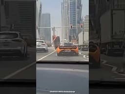 बीच सड़क पर Supercar से निकला धुंआ #dubai #dubaireels