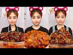 Chinese Douyin Mukbangs Pork Elbow and Curry Rice: Braised Pork Fatty Eating ASMR Big Bite