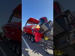 A pair of 2,500hp Midnight Express transported by Palmetto Yacht Management! 🔥