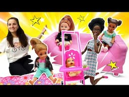 Les enfants de Barbie vont à l'école maternelle👶👧