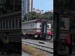 รถ บชส.1081 ที่สถานีหัวหมาก 9/6/2568  #รถไฟ #train