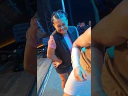 Ela subiu no palco e se divertiu alegrando nosso show...❤️🕺...#washingtonbrasileiro #musica #piseiro