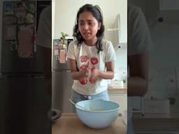 lets bake banana bread muffin together👩‍🍳🧁🎀 #bananabread #bananamuffins #baking #ashortsaday
