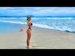 TRAVEL THE AUSSIE COAST WITH ME! 4WDING, waterfalls & beaches to myself ☀️