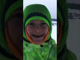 👼 Schneeengel Spaß! Kinder erobern die Winterlandschaft #spielen #kindervideo