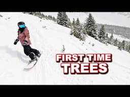 My Girlfriends First Time Snowboarding in Trees with a New Powder Boar