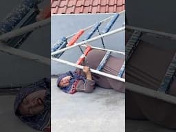 Gawat!! Ibu hamil nekat naik tangga😱 jadi kepeleset💢 #drama #funny #comedy #shorts #shortvideo
