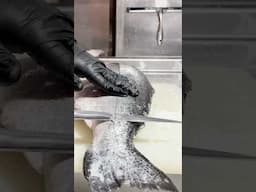 A master sushi chef tells me when is the best time to eat some fish.