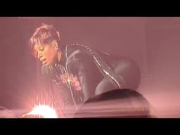 FANTASIA FALLS TO HER KNEES & CRIES DURING EMOTIONAL BREAKDOWN