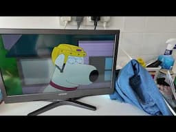 Look at a Small working Linsar 20 inch DVD player LCD TV with remote this tv