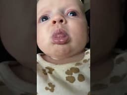 You can’t scroll past this baby! 😂👶 #hilariousfails #baby #funnyvideos #cute #funny #funnybaby