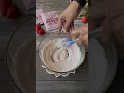 Pretty in pink and powerful in protein🍓#strawberryproteinpowder #recipeoftheday #recipevideos
