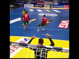 Where do you think YOU'RE going, buddy 😅😅😂🇵🇹 vs 🇧🇷 #handball  #håndbold #sports #handballworld