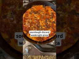 The person who thought to use sourdough discard to make a QUICK pizza is a GENIUS! 🙌🏻